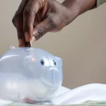Como economizar dinheiro no dia a dia? Veja dicas que funcionam!